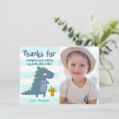 Foto Mooie Blauwe Dinosaur Kawaii Leuk Jongens Ver Bedankkaart (Staand voorkant)