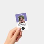 Foto naam logo streepjescode paars en wit personee badge (Handheld)