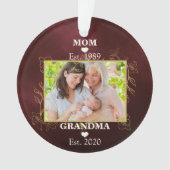 Foto Nieuwe Oma Gepersonaliseerd Est. Kerstjaar Ornament (voorkant)