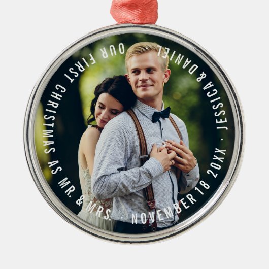 Foto "Onze eerste kerst" Passen getrouwd Metalen Ornament (Voorkant)