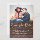 Foto op hout B Rustic Save the Date Kaart (Voorkant)
