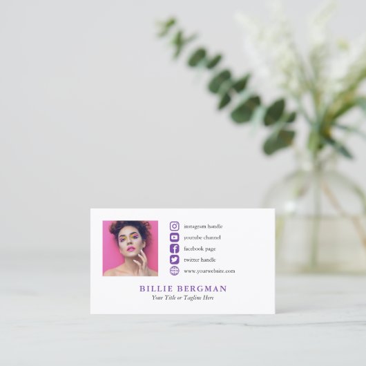 Foto Paarse minimalistische sociale media Visitekaartje (Staand voorkant)