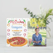 Foto Rode Chili Witte Pizza Verjaardag Uitnodiging (Staand voorkant)