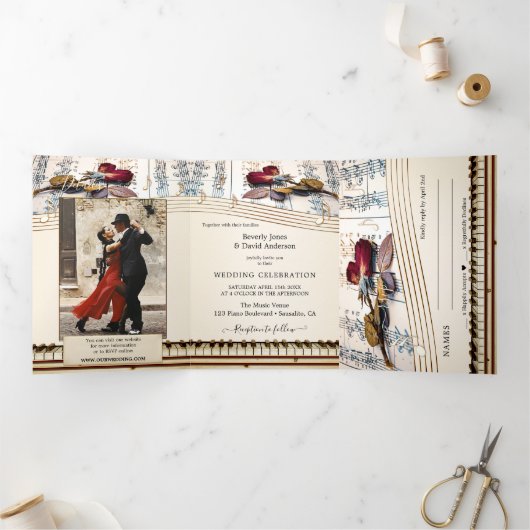 Foto Roos Music Wedding All in One Drieluik Uitnodiging (Binnen)