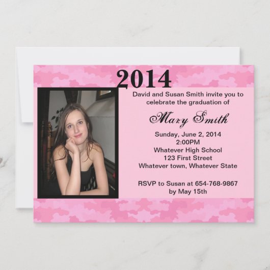 Foto Roze Camouflage Afstuderen Uitnodiging (Voorkant)