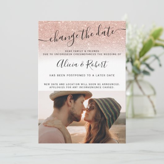 Foto roze gouden glitterscript wijziging datum kaart (Staand voorkant)
