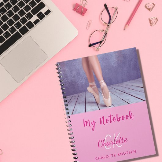 Foto roze wit monogram naam notitieboek