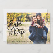 Foto Save The Date Modern Brush Script Kaart (Voorkant)