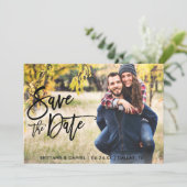 Foto Save The Date Modern Brush Script Kaart (Staand voorkant)