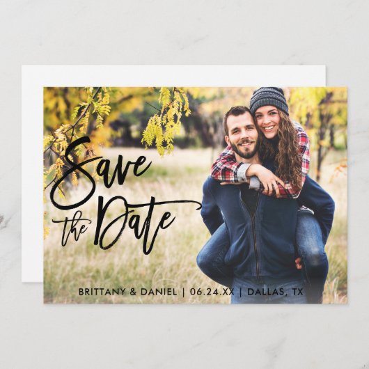 Foto Save The Date Modern Brush Script Kaart (Voorkant / Achterkant)