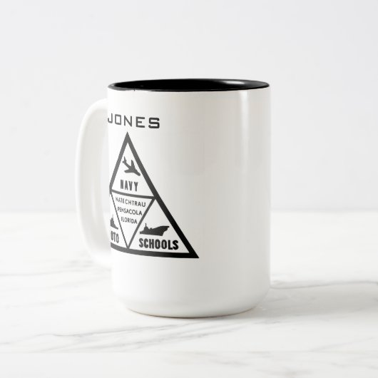 FOTO SCHOOL LOGO IN B&W TWEEKLEURIGE KOFFIEMOK (Voorkant links)