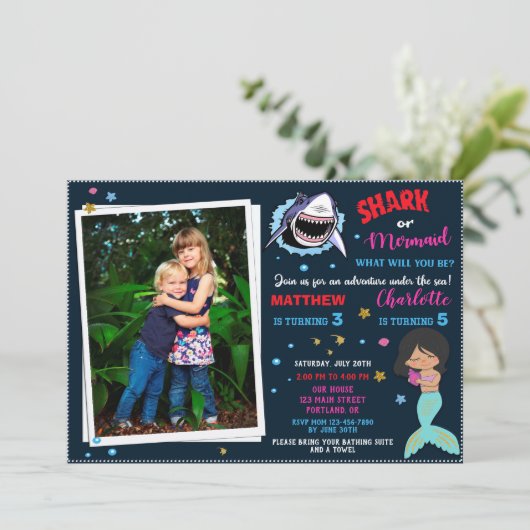Foto Shark Mermaid verjaardagsuitnodiging Pool par Kaart (Staand voorkant)