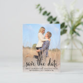 Foto Sla de datumkaarten op, Black Rustic Script Save The Date (Staand voorkant)
