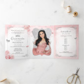 Foto: Spaans lichtroze zilver Quinceanera Drieluik Uitnodiging (Binnen)