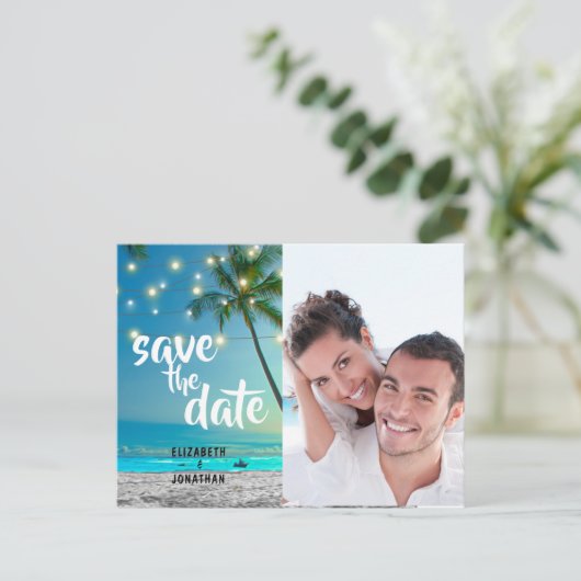 Foto String Lights Tropical Beach Save The Date Aankondigingskaart (Staand voorkant)