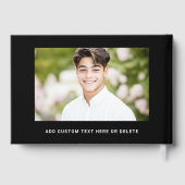 Foto student afstuderen afstudeerdop zwart gastenboek (Achterkant)