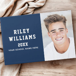 Foto student afstuderen afstuderen donkerblauw gastenboek