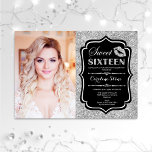 Foto Sweet 16 Birthday - Kiss Silver Black Kaart<br><div class="desc">Foto Sweet 16 Birthday - Kiss Silver Black. Zoiets zestien verjaardagsfeestdagen met je foto. Kenmerkt manuscriptdoopvont,  lippen kus en confetti. Classy design met faux glitter Silver. Ideaal voor een elegante glam op 16e dag.</div>