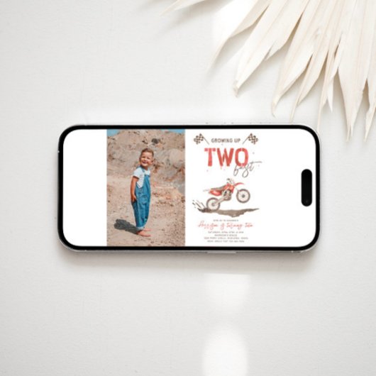 Foto TWEE Fast Dirt Bike Verjaardag uitnodiging