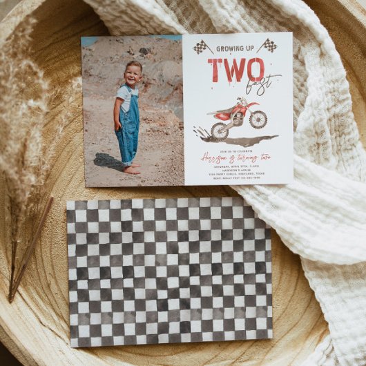Foto TWEE Fast Dirt Bike Verjaardag uitnodiging