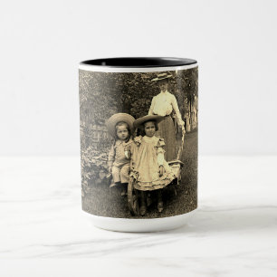 Foto van 1890: Heirloom Garden Moeder Daughters gi Mok