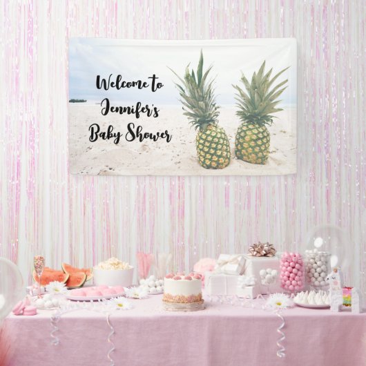 Foto van 2 ananassen op een strand Baby shower Spandoek (Feest)