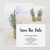 Foto van 2 ananassen op een strand save the date (Voorkant / Achterkant)