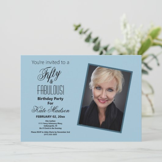 Foto van 50 en FABULOUS Blue Floral Birthday Party Kaart (Staand voorkant)