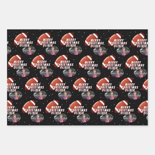 Foto van American Football Ball Merry KerstBoy Inpakpapier Vel (Voorkant)