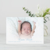 Foto van baby jongen moderne elegante script naam  aankondiging (Staand voorkant)
