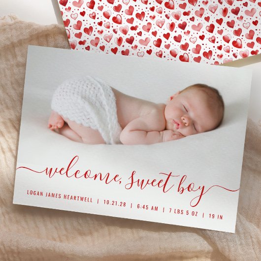 Foto van babyjongen Rood schrifthart geboorteaanko Aankondiging