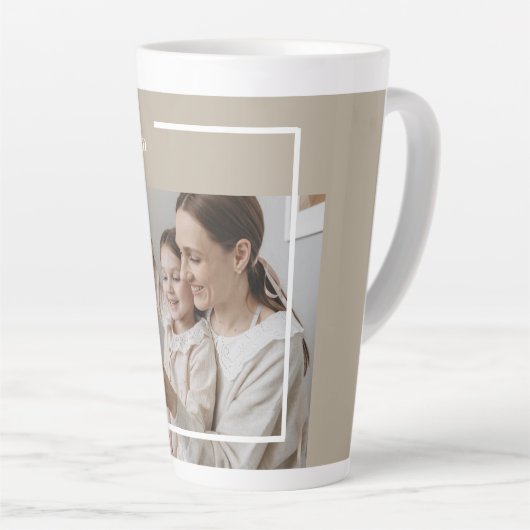 Foto van Beige Modern | Vrolijk geborsteld Pasen Latte Mok (Rechterhoek)