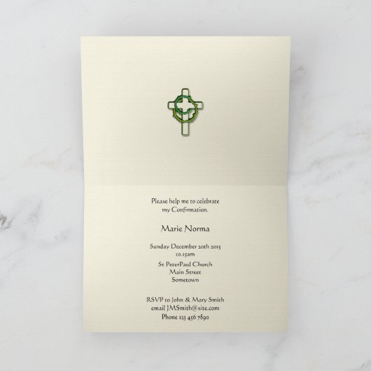 Foto van Bevestiging uitnodiging met a golden cros (Binnen)