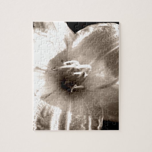 Foto van Black and White Lily Legpuzzel (Verticaal)