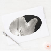 Foto van Black and White Lily Ovale Sticker (Envelop)