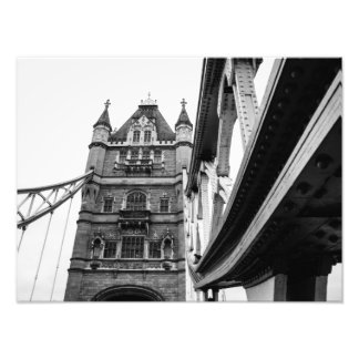 Foto van Black and White Tower Bridge Afdruk