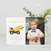 Foto van bouw dump truck verjaardag elke leeftijd bedankkaart (Staand voorkant)