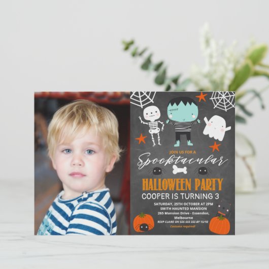 Foto van Chalkboard Halloween Party Birthday Kaart (Staand voorkant)