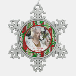 Foto van Christmas Holly Berries Tin Sneeuwvlok Ornament