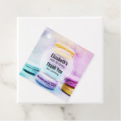 Foto van Colorful Delicious Macarons Birthday Bedankjes Labels (In situ)