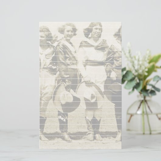 Foto van Cowmeiden in een lijn Briefpapier (Staand voorkant)