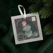 Foto van Cute Delivery Parcel Baby Geboortedatum Glas Ornament