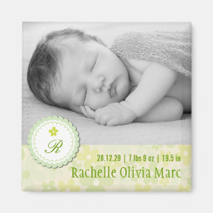Foto van Cute Floral Green Daisies Birth Announdin Magneet