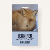 Foto van Cute Little Fox gekrompen in Winter Badge (Voorkant)