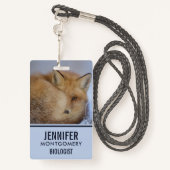 Foto van Cute Little Fox gekrompen in Winter Badge (Achterkant met draagriem)