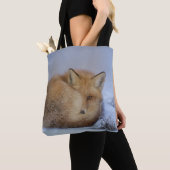 Foto van Cute Little Fox gekrompen in Winter Tote Bag (Dichtbij)