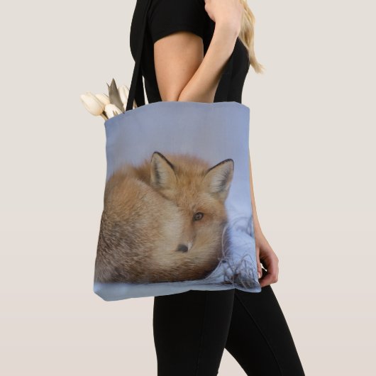 Foto van Cute Little Fox gekrompen in Winter Tote Bag (Dichtbij)