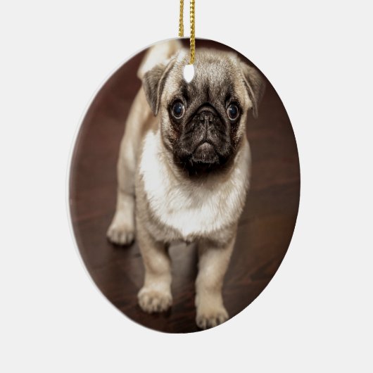 Foto van Cute Pug Keramisch Ornament (Rechts)