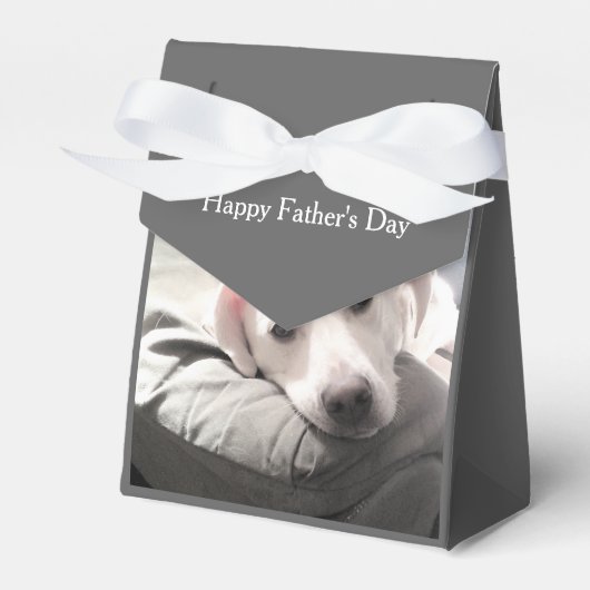 Foto van Cute White Dog Hanging Out with Dad Bedankdoosjes (Voorkant Zijde)