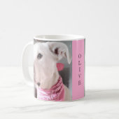 Foto van Cute White Dog Personalize with name roze Koffiemok (Voorkant links)